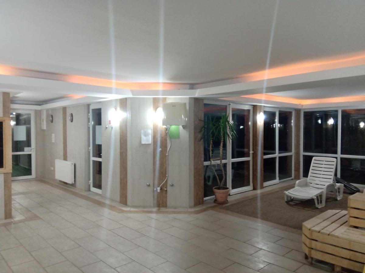 Gabi & Gabi Apartments Hajduszoboszlo Bagian luar foto