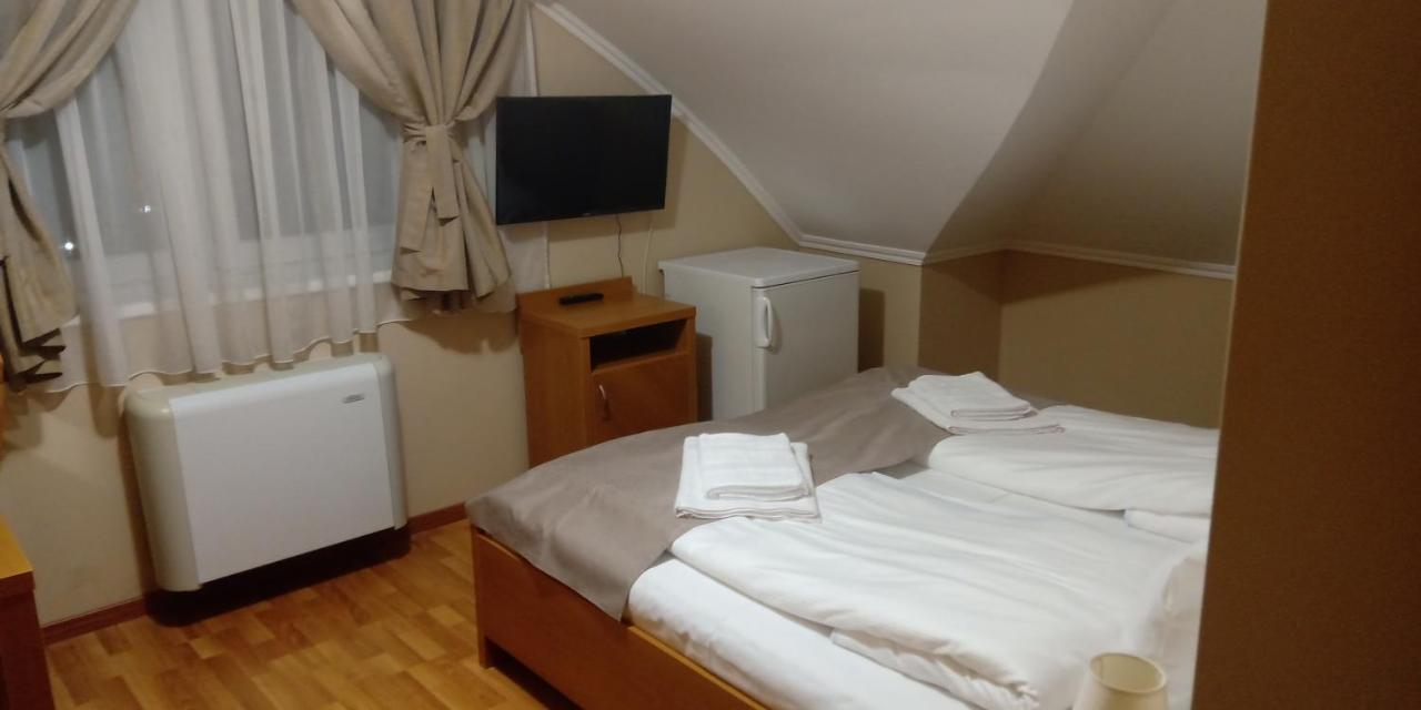 Gabi & Gabi Apartments Hajduszoboszlo Bagian luar foto