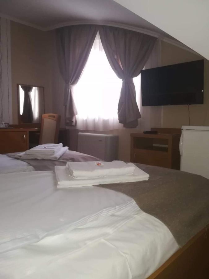 Gabi & Gabi Apartments Hajduszoboszlo Bagian luar foto