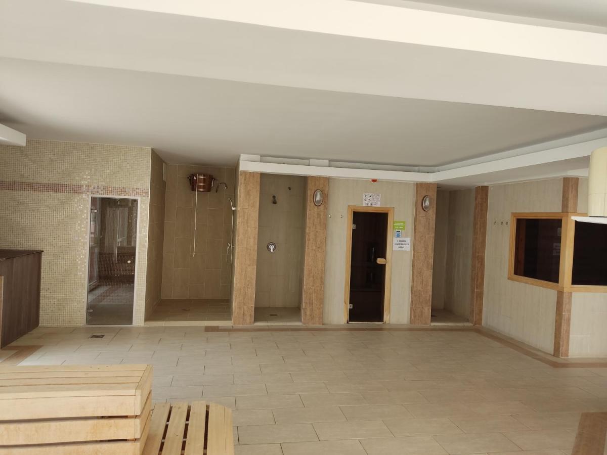 Gabi & Gabi Apartments Hajduszoboszlo Bagian luar foto