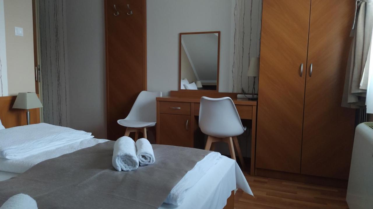 Gabi & Gabi Apartments Hajduszoboszlo Bagian luar foto